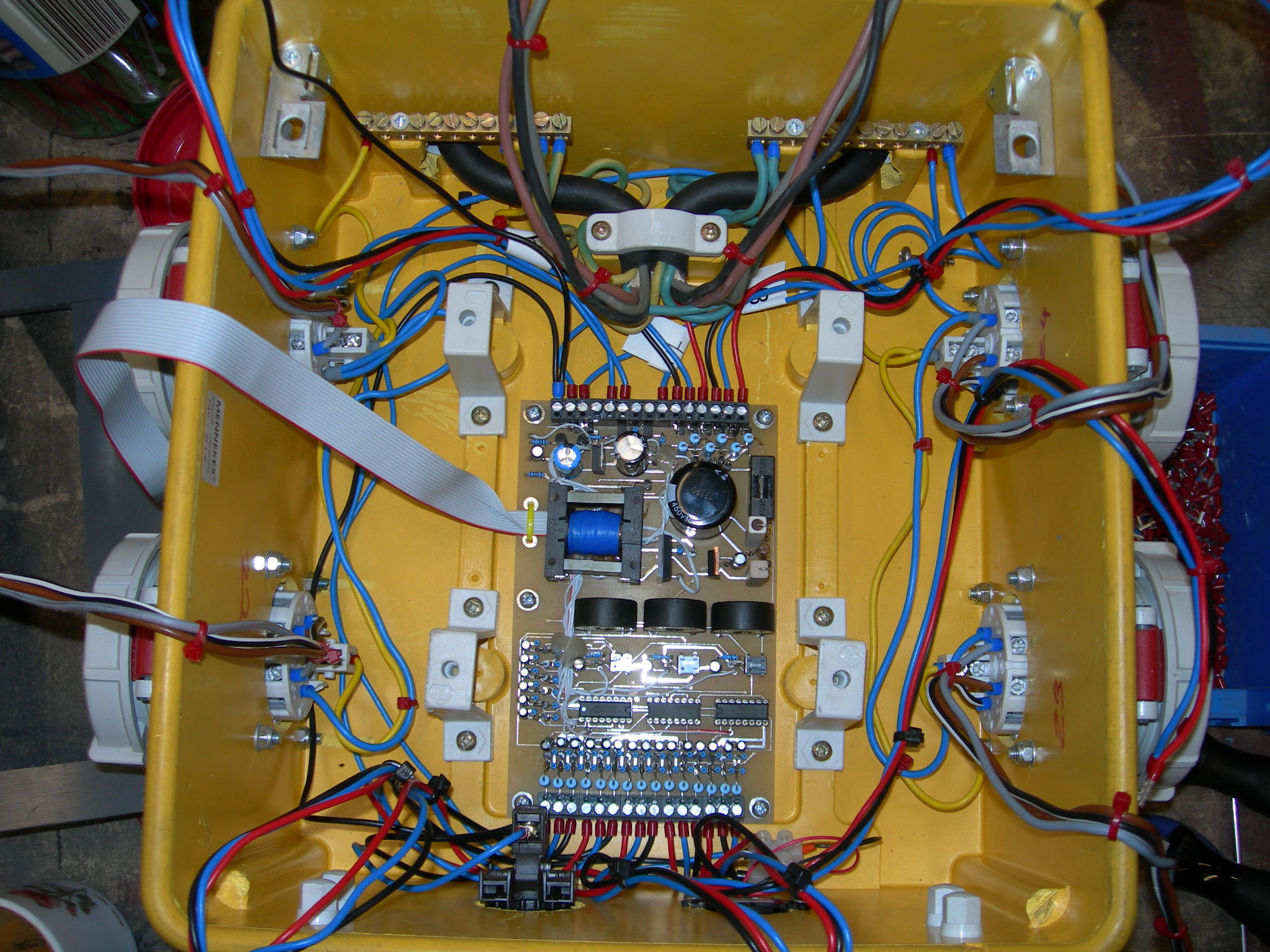 (click to view large image)